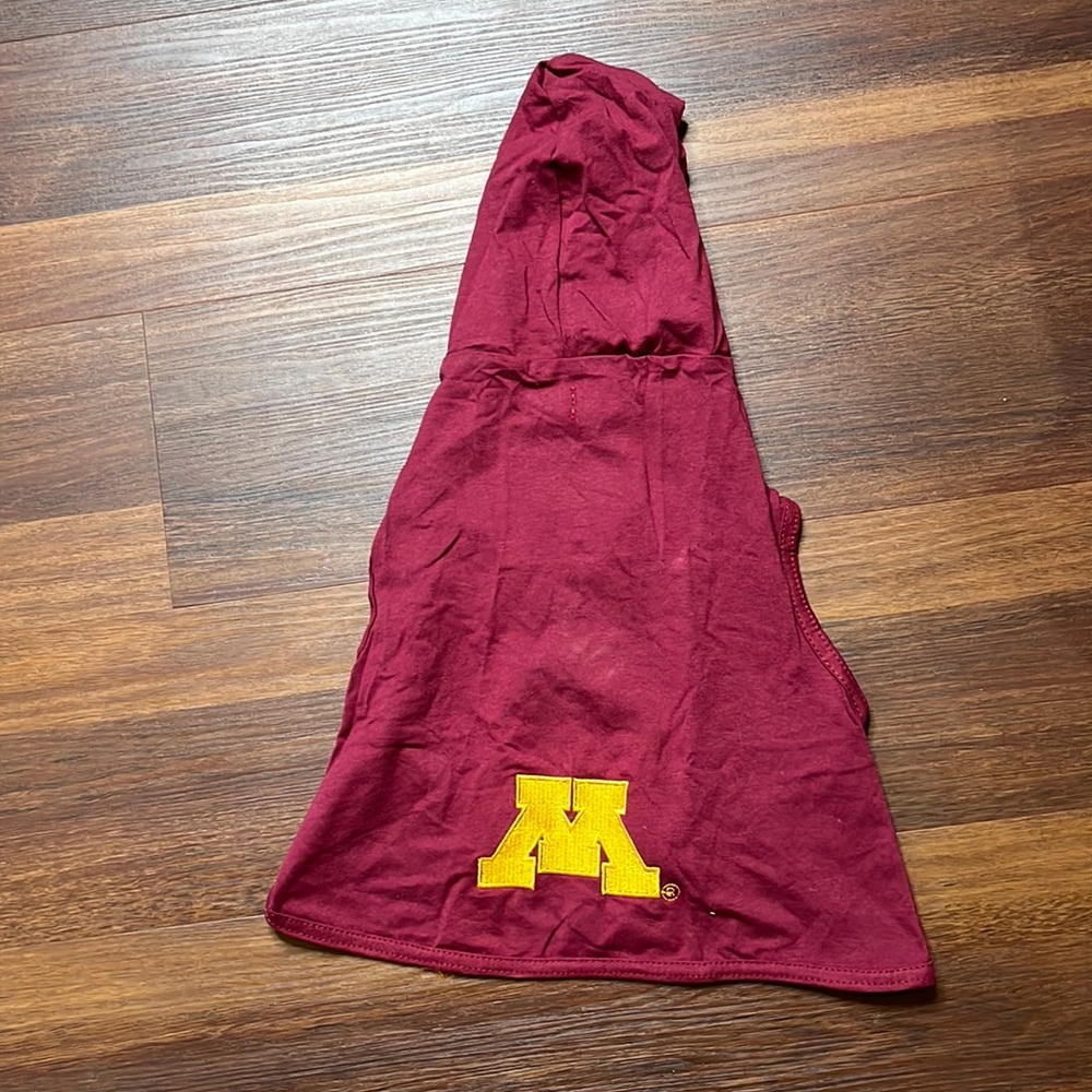 All star dogs, size large, Minnesota dog shirt, maroon, new with tags